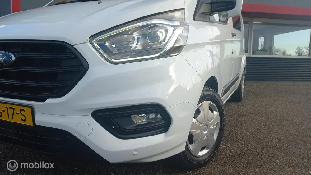 Ford Transit Custom 320 2.0 TDCI L2H1 Trend DC uit 2021, foto 3