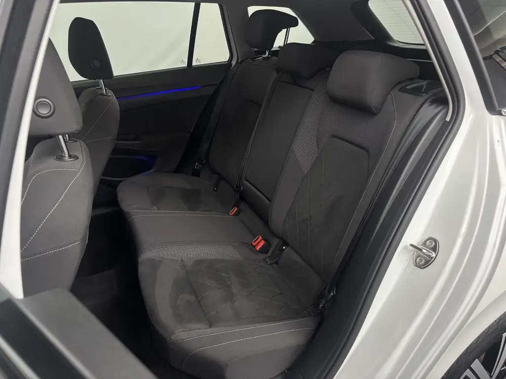 Volkswagen Golf Variant 1.5 eTSI Style | Trekhaak | Panorama uit 2021, foto 10