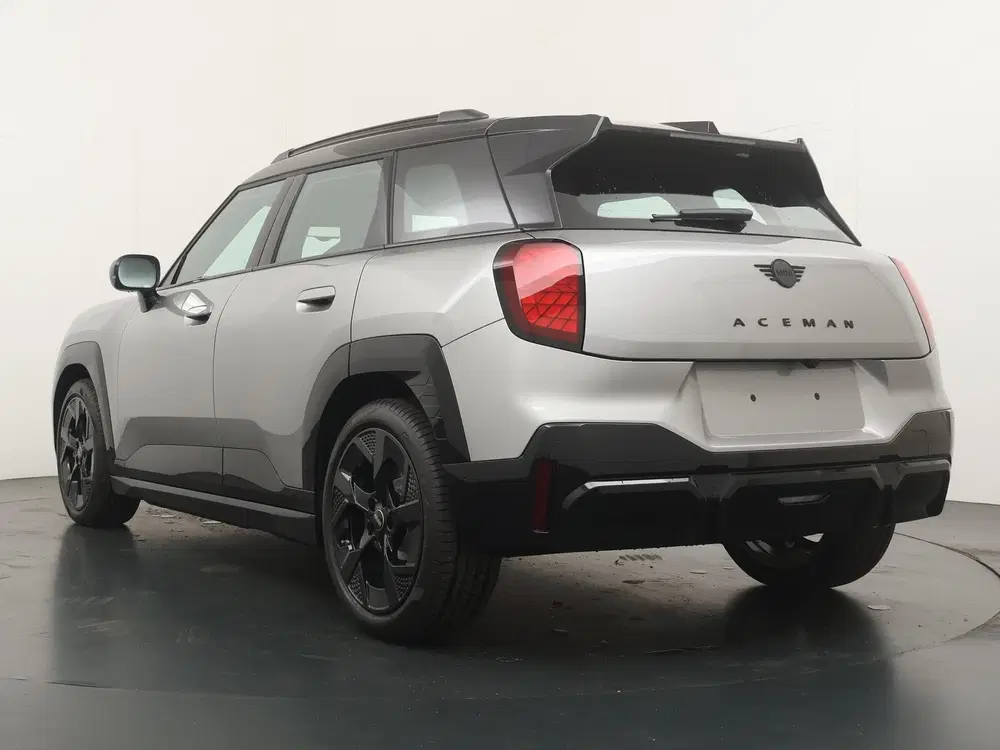 Mini Aceman E John Cooper Works Trim uit 2026, foto 11