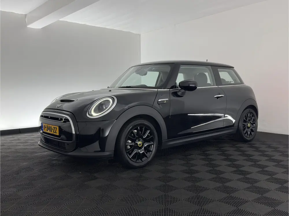 Mini Electric MINI Yours 33 kWh [3-Fase-11kW] {SoH-96%} uit 2022, foto 3