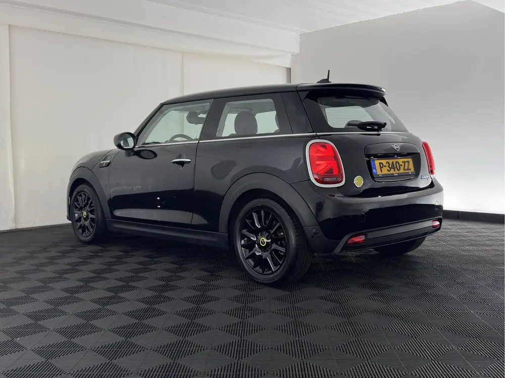 Mini Electric MINI Yours 33 kWh [3-Fase-11kW] {SoH-96%} uit 2022, foto 4