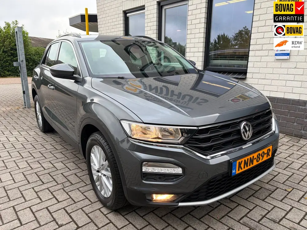 Volkswagen T-ROC 1.5 TSI Style / Carplay / Camera / Trekhaak uit 2019