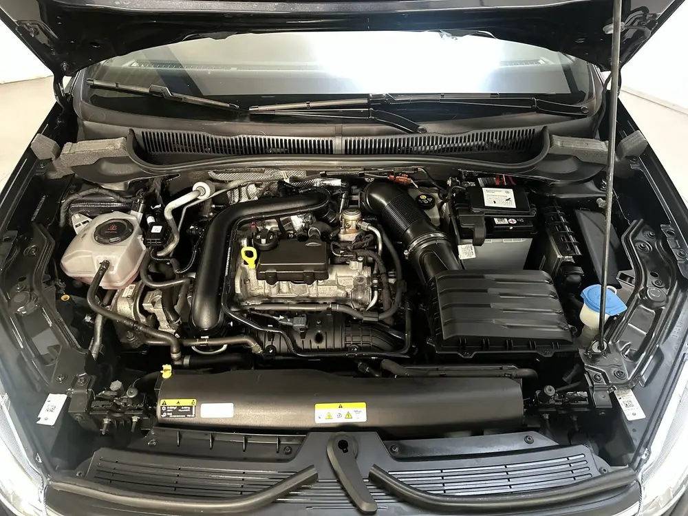 Volkswagen Taigo 1.0 TSI DSG R-Line Camera Stoelverwarming A uit 2022, foto 18