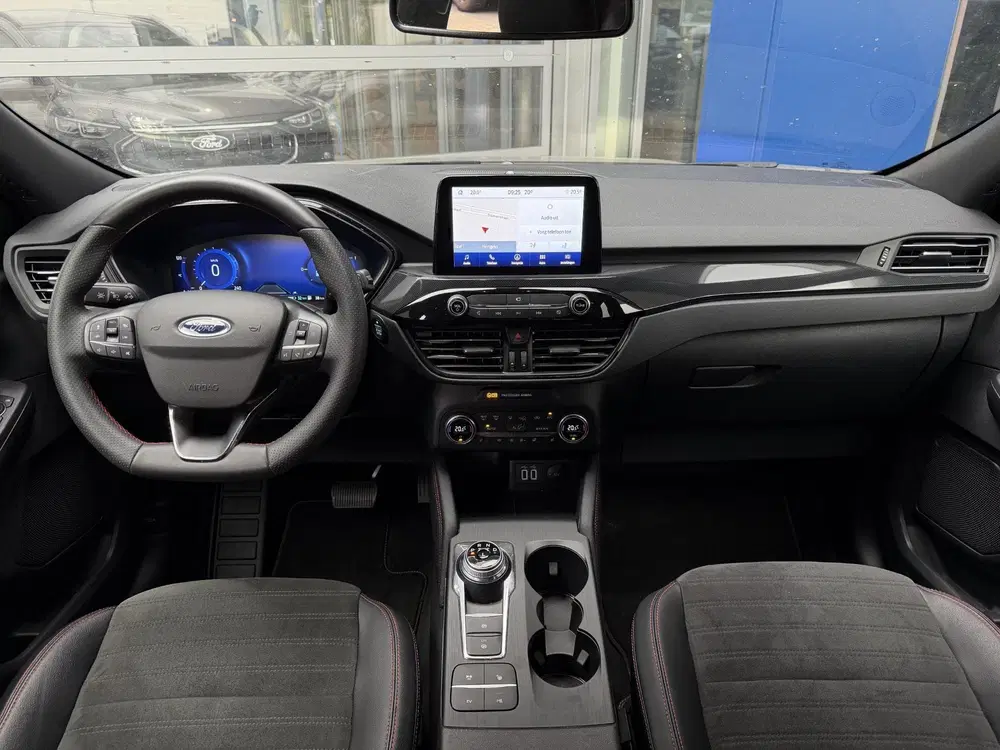 Ford Kuga 2.5 PHEV ST-Line X uit 2021, foto 2