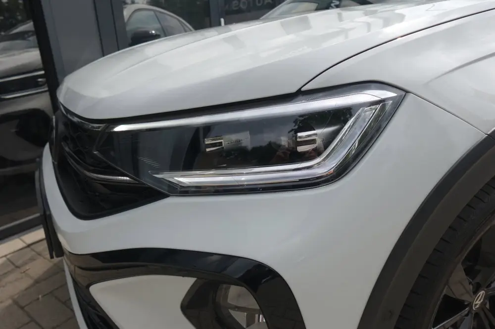 Volkswagen Taigo 1.5 TSI R-Line PANO KEYLESS CAM uit 2022, foto 13