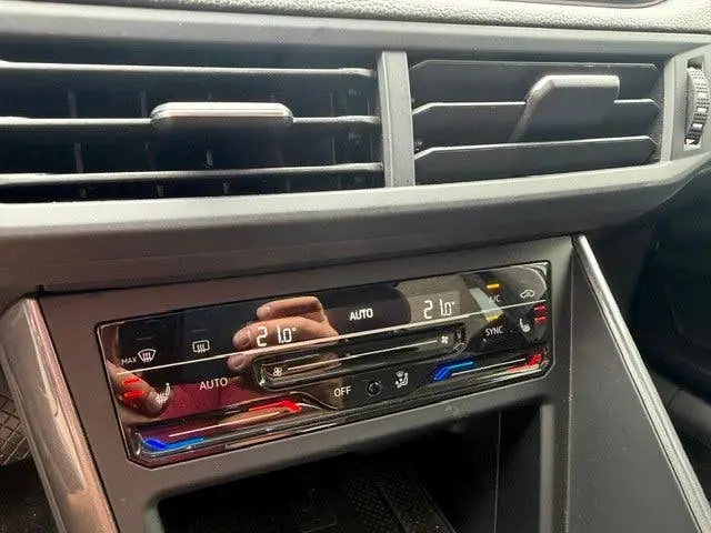 Volkswagen POLO 1.0 TSI, Pano, IQ, Virtual, H. leder Beats uit 2022, foto 14