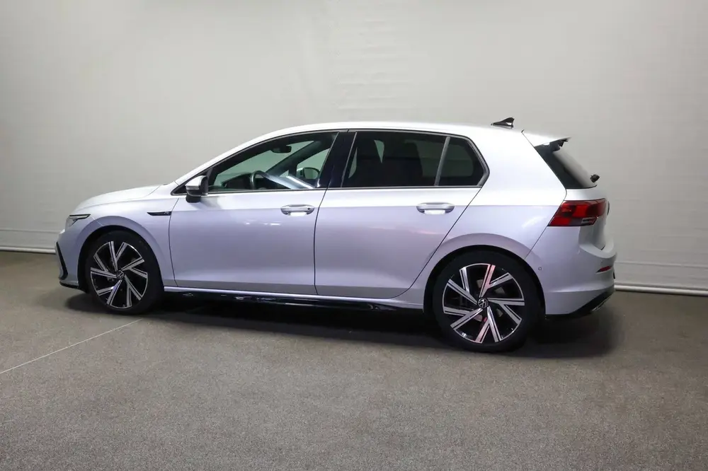 Volkswagen Golf 1.5 eTSI R-Line uit 2021, foto 7