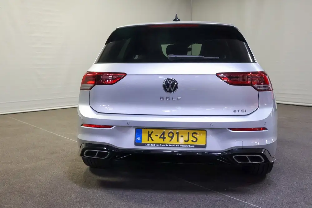 Volkswagen Golf 1.5 eTSI R-Line uit 2021, foto 8