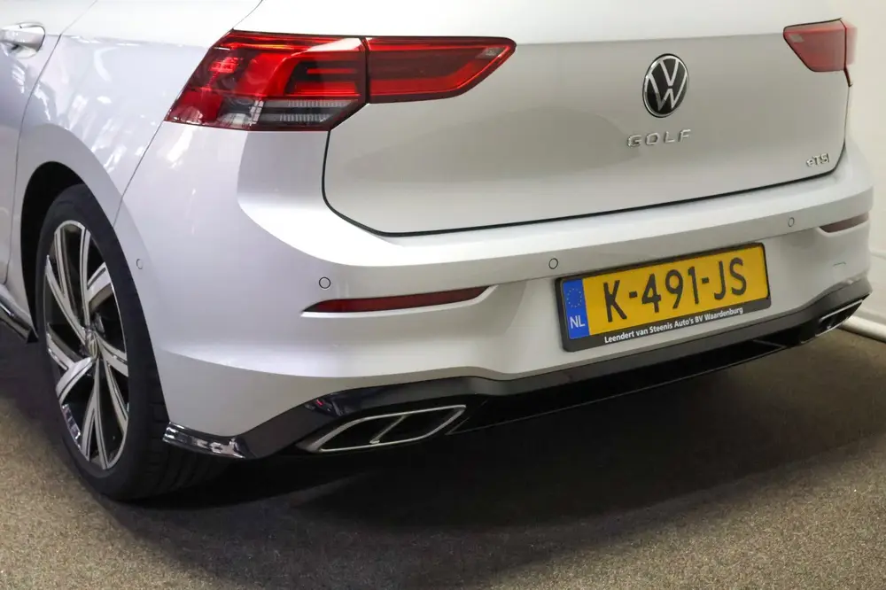 Volkswagen Golf 1.5 eTSI R-Line uit 2021, foto 9