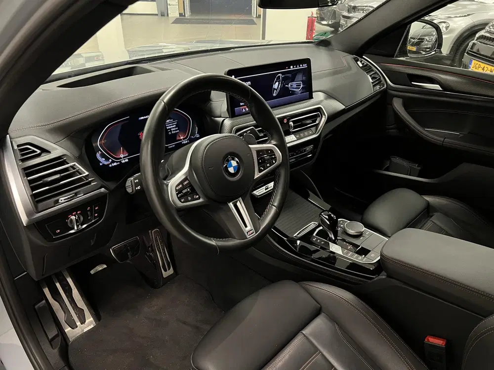 BMW X4 M40i 360PK uit 2022, foto 2