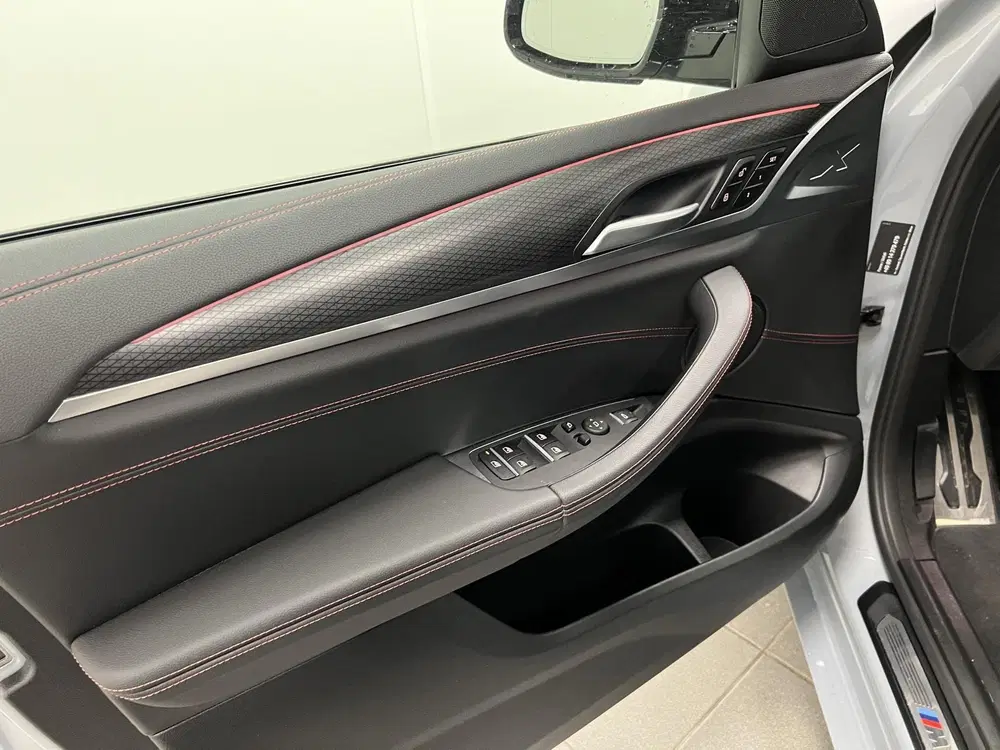 BMW X4 M40i 360PK uit 2022, foto 20