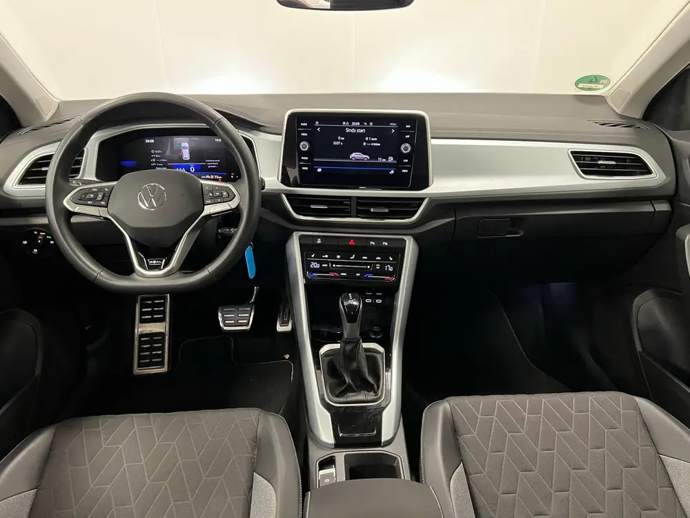 Volkswagen T-Roc 1.5 TSI 150PK AUTOMAAT / GOAL EDITION / H.L uit 2025, foto 2