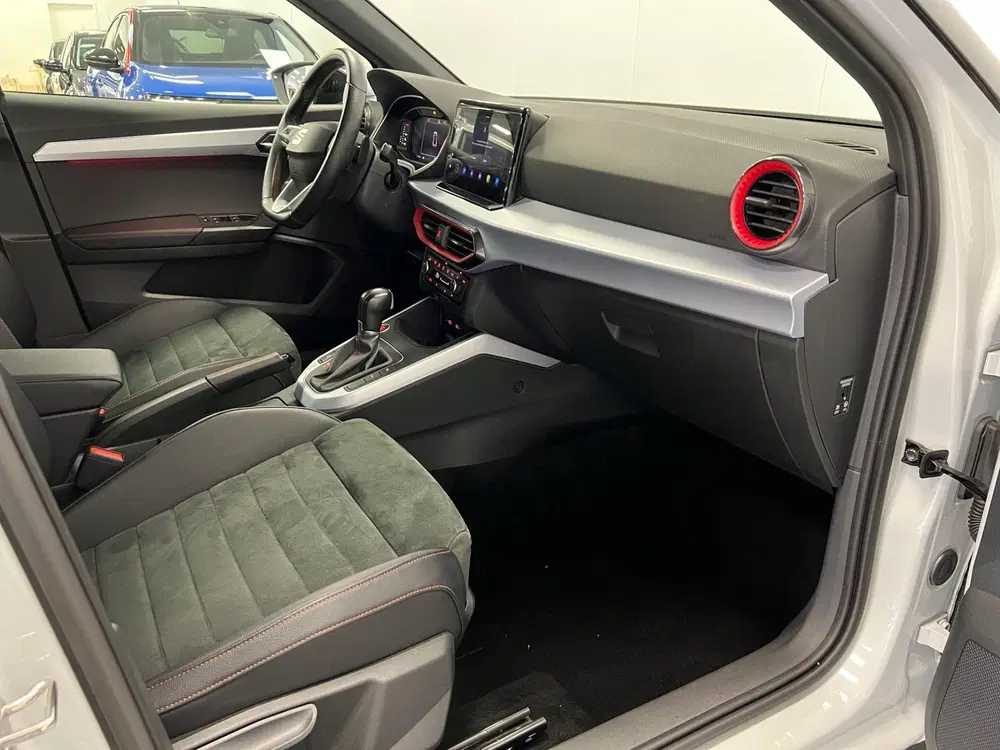 SEAT Arona 1.5 TSI 150PK uit 2024, foto 9