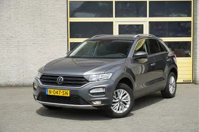 Volkswagen T-Roc 1.5 TSI 150PK! Automaat Style Business BJ20 uit 2022