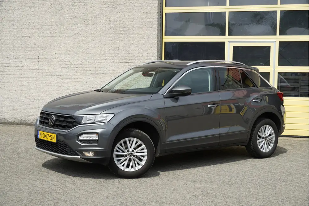 Volkswagen T-Roc 1.5 TSI 150PK! Automaat Style Business BJ20 uit 2022, foto 2