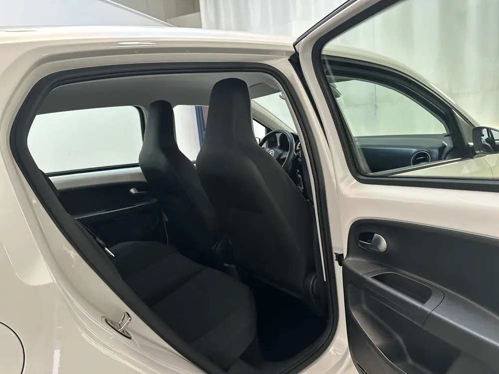 Volkswagen Up! 1.0 BMT Move Up! Airco Elektrische Ramen uit 2020, foto 15