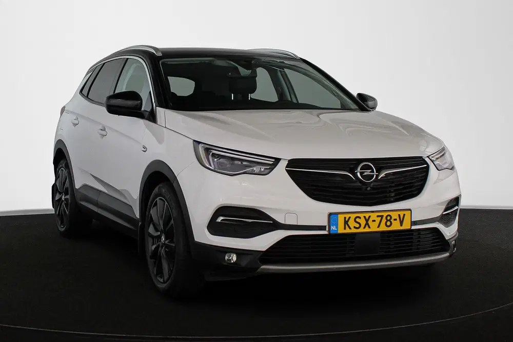 Opel Grandland X 1.6 Turbo Ultimate Leder Stoelventilatie S uit 2020, foto 2