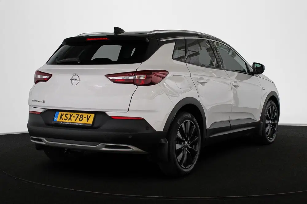 Opel Grandland X 1.6 Turbo Ultimate Leder Stoelventilatie S uit 2020, foto 3