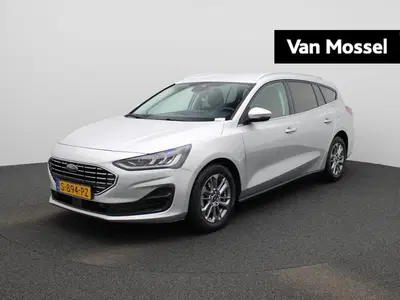 Ford Focus Hybrid Titanium uit 2023