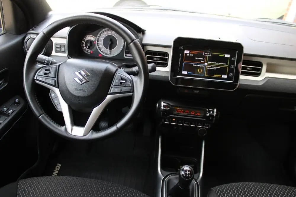 Suzuki Ignis 1.2 SmartHybrid Style uit 2020, foto 2