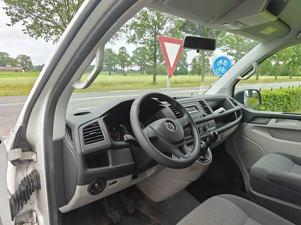 Volkswagen Transporter 2.0 TDI L1H2 Highline AIRCO BJ 2019 uit 2019, foto 3