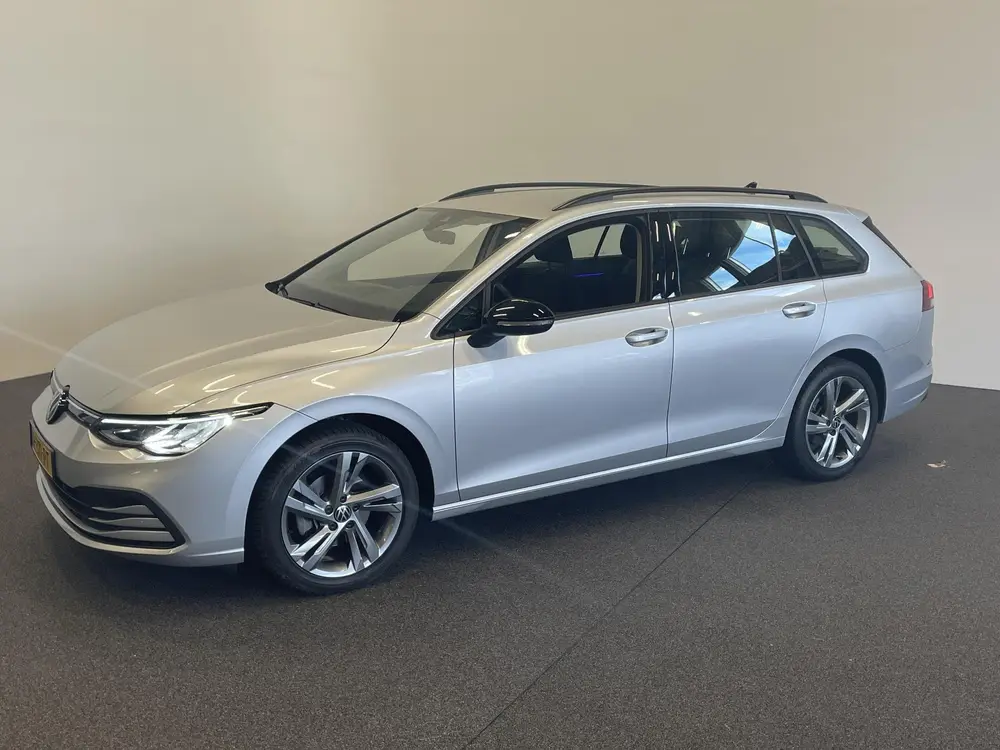 Volkswagen Golf Variant 1.0 eTSI 110pk DSG Life Automaat Nav uit 2021, foto 13
