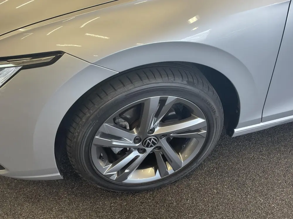 Volkswagen Golf Variant 1.0 eTSI 110pk DSG Life Automaat Nav uit 2021, foto 14
