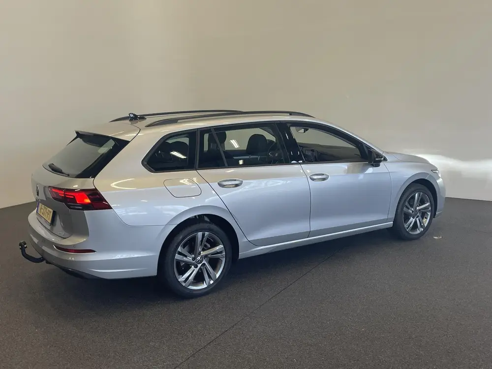 Volkswagen Golf Variant 1.0 eTSI 110pk DSG Life Automaat Nav uit 2021, foto 9