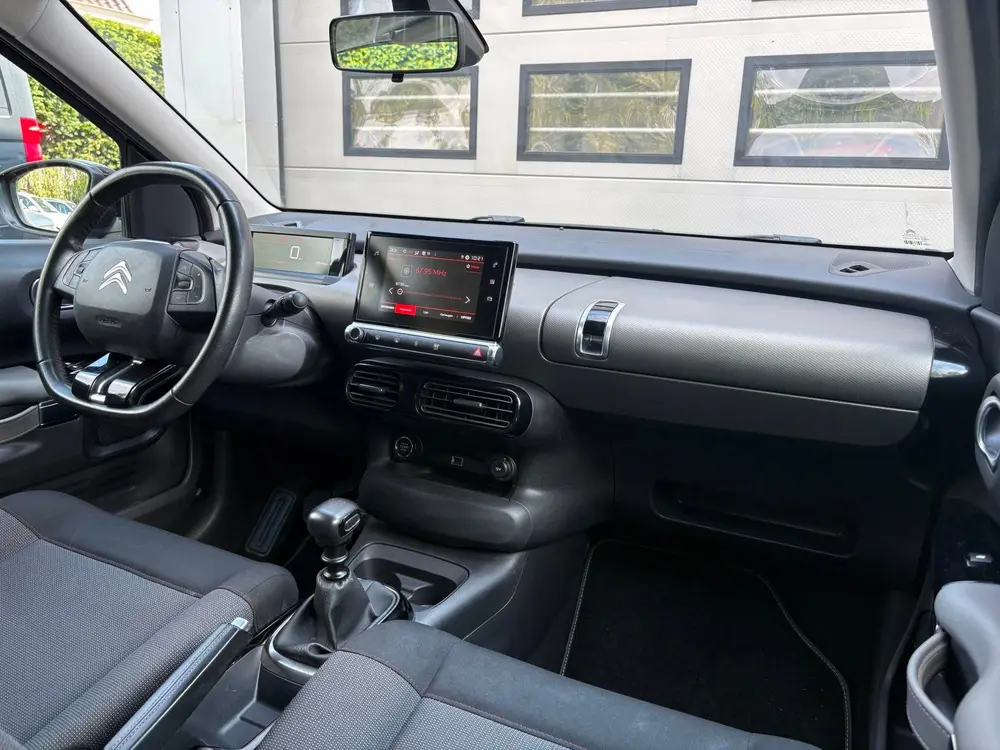 Citroën C4 Cactus Citroen C4 Cactus 1.2 PureTech Business uit 2019, foto 18