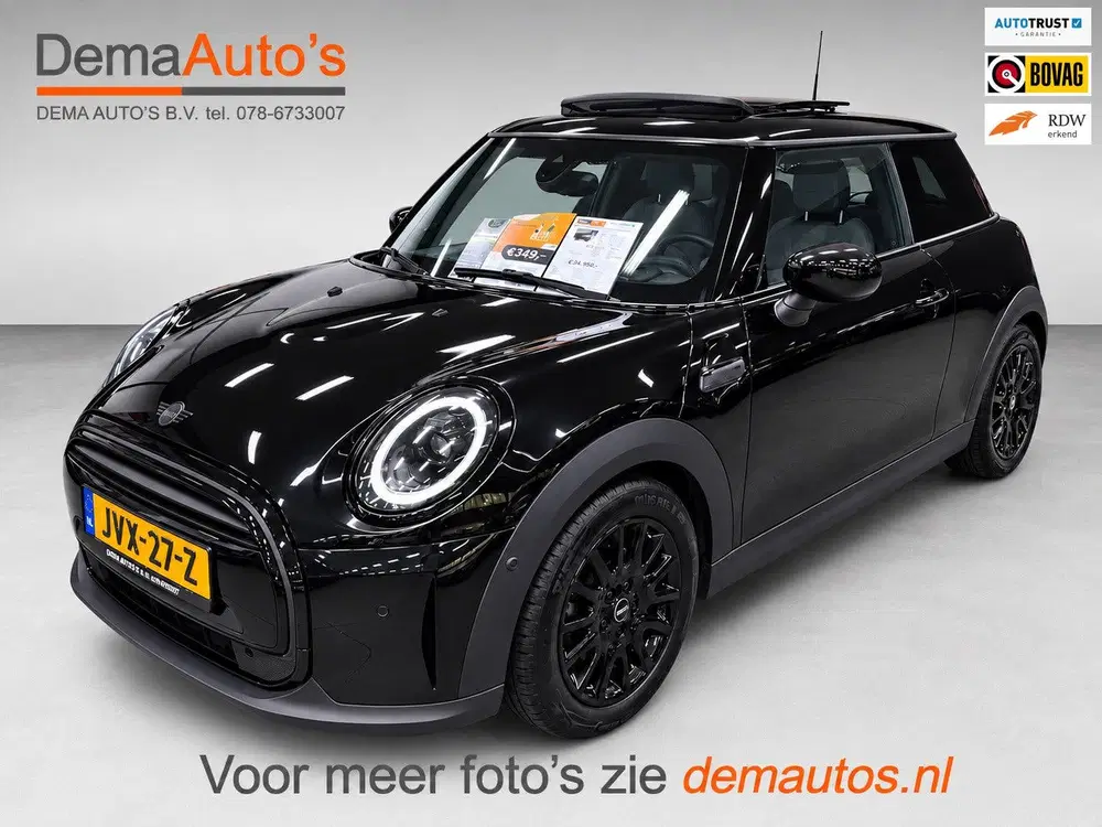 Mini Cooper 1.5 Cooper BLACK-EDITION PANO uit 2022