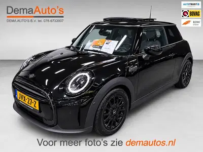 Mini Cooper 1.5 Cooper BLACK-EDITION PANO uit 2022