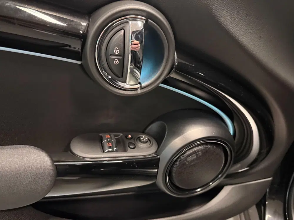 Mini Cooper 1.5 Cooper BLACK-EDITION PANO uit 2022, foto 13