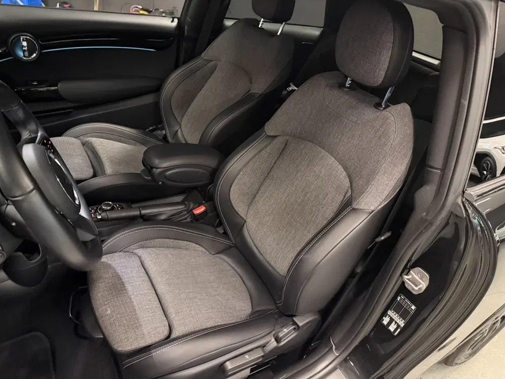 Mini Cooper 1.5 Cooper BLACK-EDITION PANO uit 2022, foto 14