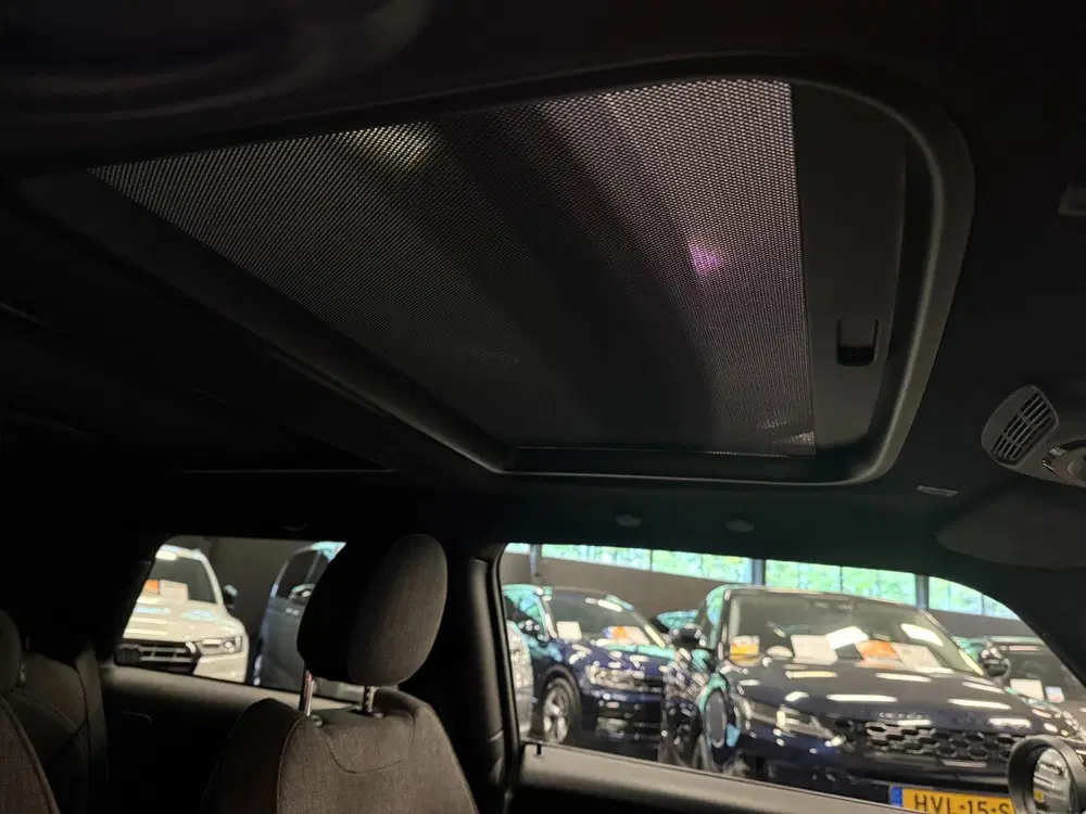 Mini Cooper 1.5 Cooper BLACK-EDITION PANO uit 2022, foto 19