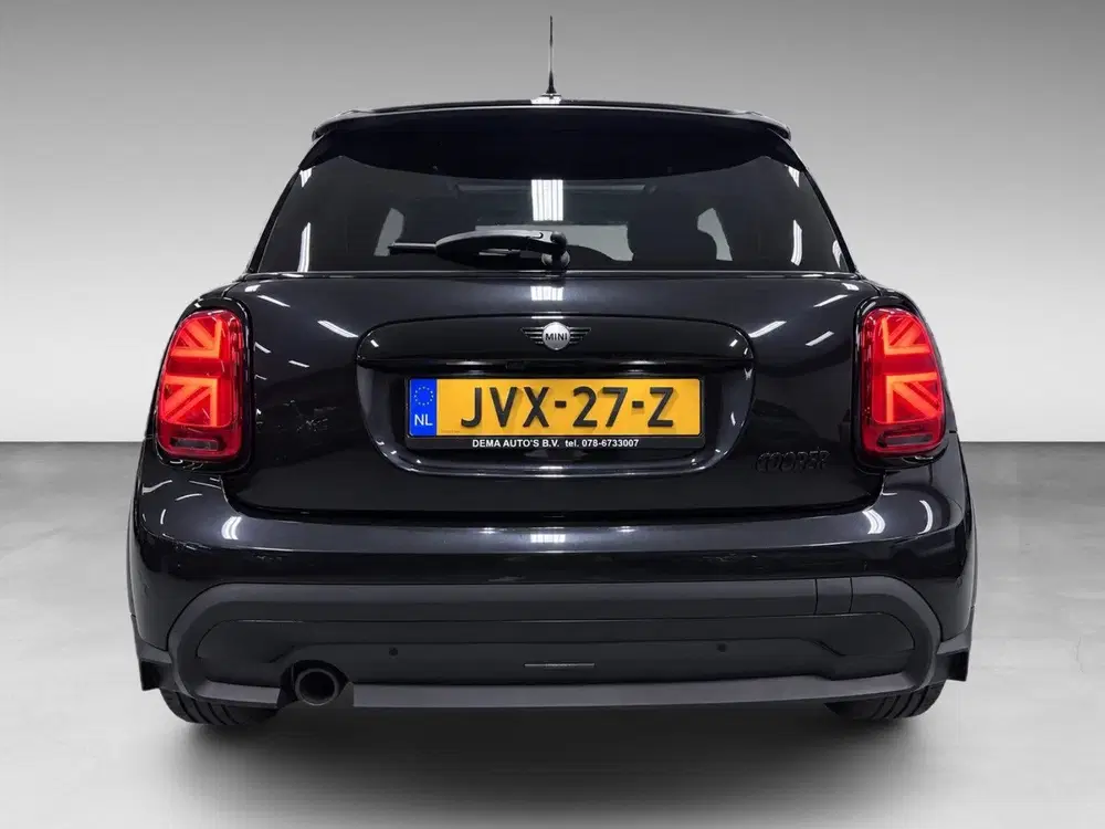 Mini Cooper 1.5 Cooper BLACK-EDITION PANO uit 2022, foto 2