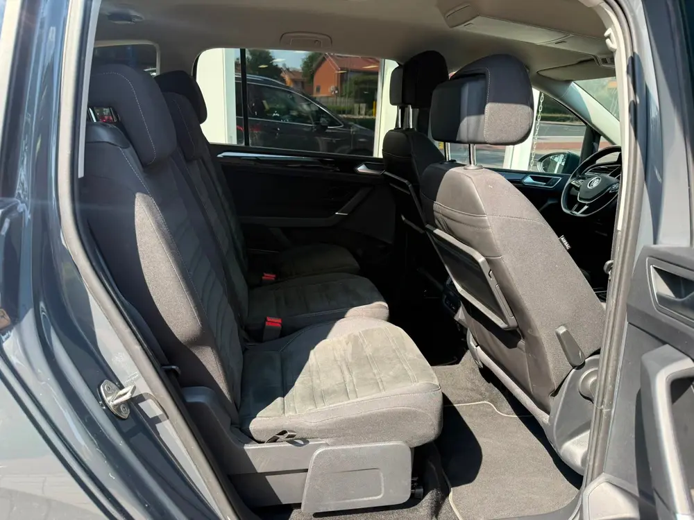 Volkswagen Touran 1.5 TSI DSG Highline | Navigatie | 7 P uit 2021, foto 11