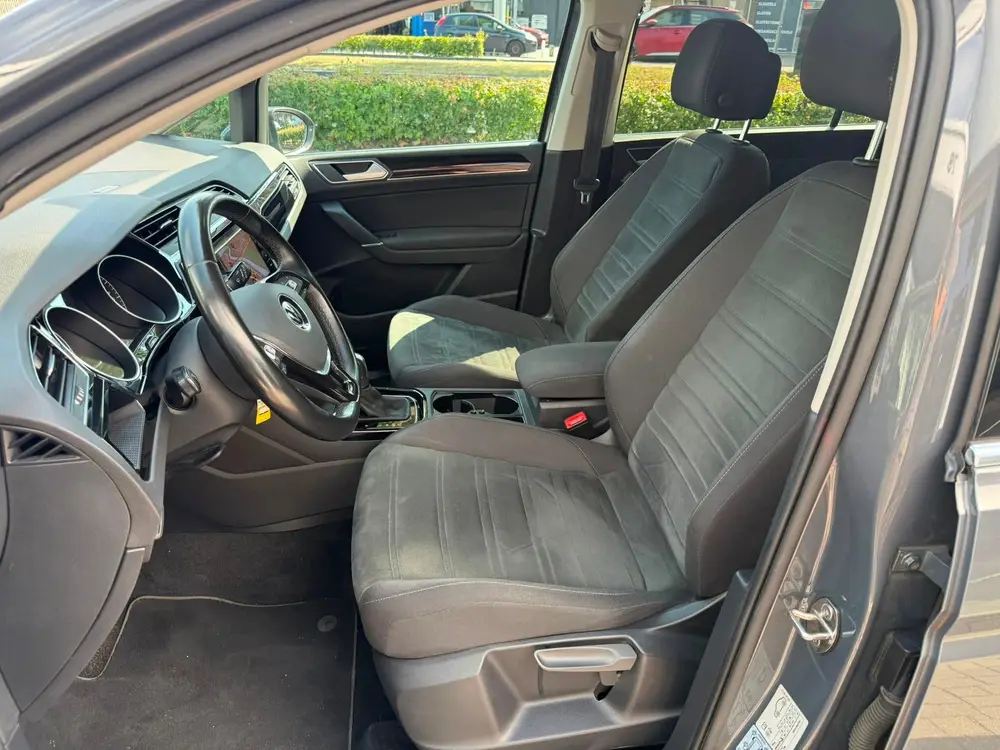 Volkswagen Touran 1.5 TSI DSG Highline | Navigatie | 7 P uit 2021, foto 15