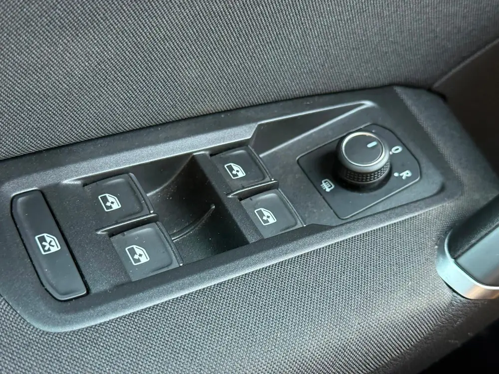 Volkswagen Touran 1.5 TSI DSG Highline | Navigatie | 7 P uit 2021, foto 16