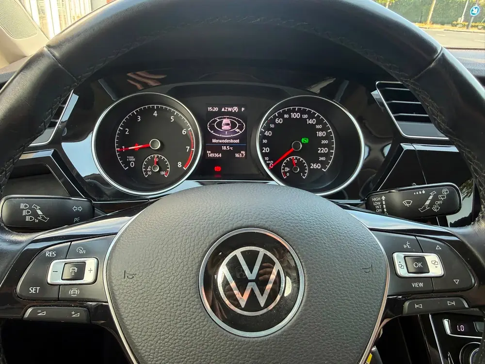 Volkswagen Touran 1.5 TSI DSG Highline | Navigatie | 7 P uit 2021, foto 18
