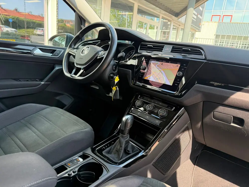 Volkswagen Touran 1.5 TSI DSG Highline | Navigatie | 7 P uit 2021, foto 9