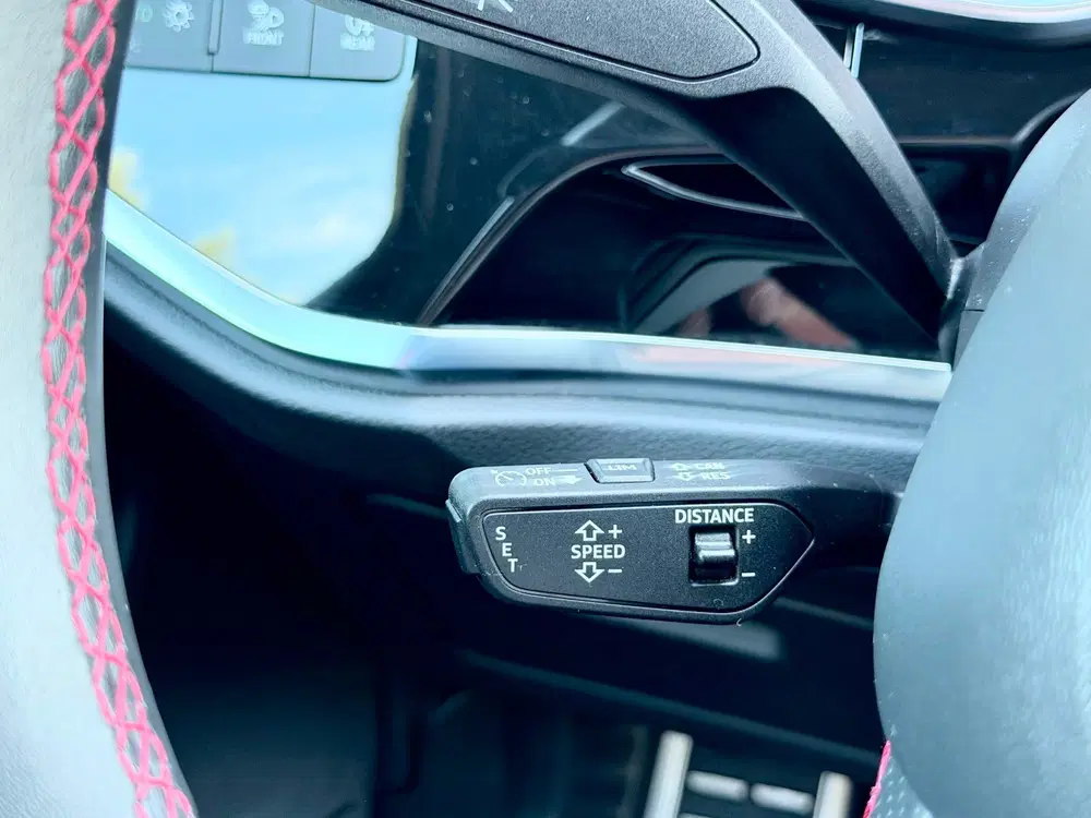 Audi Q3 45 TFSI e S Edition Pano uit 2022, foto 15