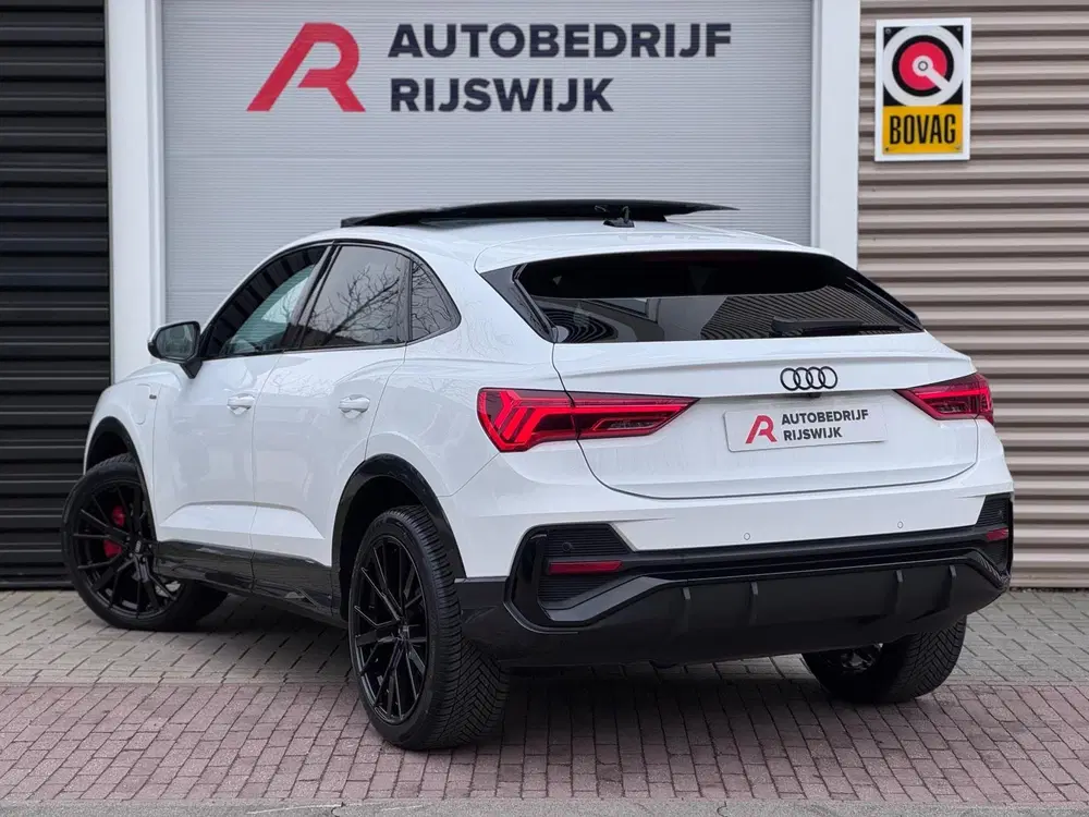 Audi Q3 45 TFSI e S Edition Pano uit 2022, foto 3