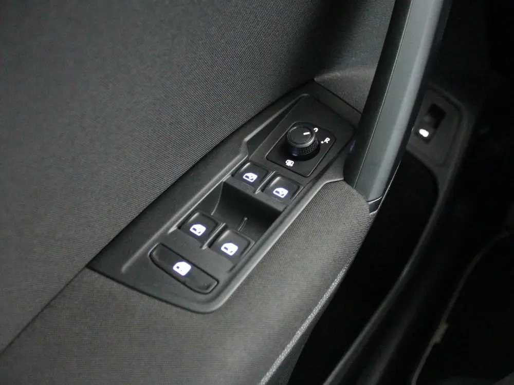 Volkswagen Tiguan 1.5 TSI ACT Comfortline Business uit 2020, foto 10