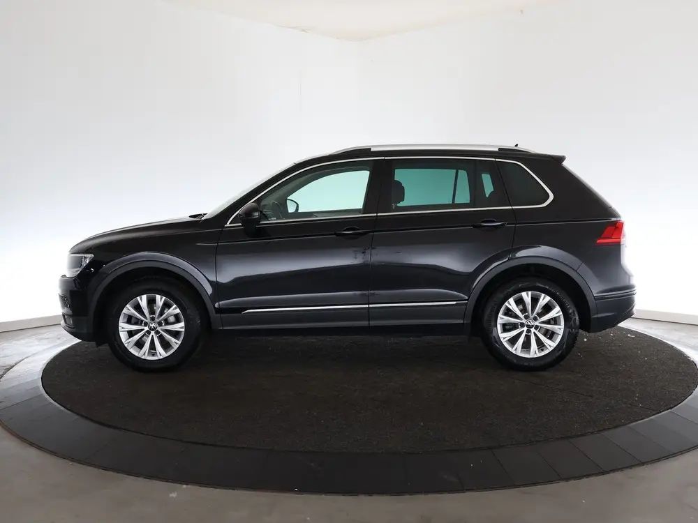 Volkswagen Tiguan 1.5 TSI ACT Comfortline Business uit 2020, foto 2