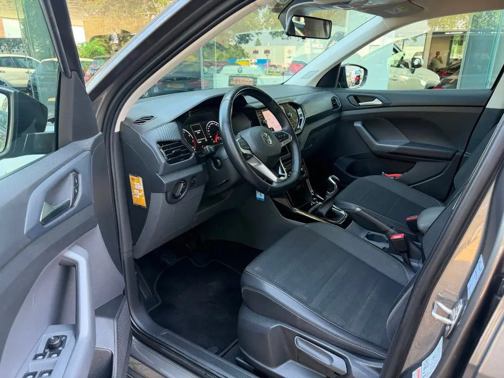 Volkswagen T-Cross 1.0 TSI Life, Navi, Aplle carplay, Cruise uit 2019, foto 5