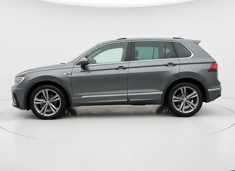 Volkswagen Tiguan 1.5 TSI R-LINE ADAPTIVE CRUISE DIGIDASH NA uit 2020, foto 3