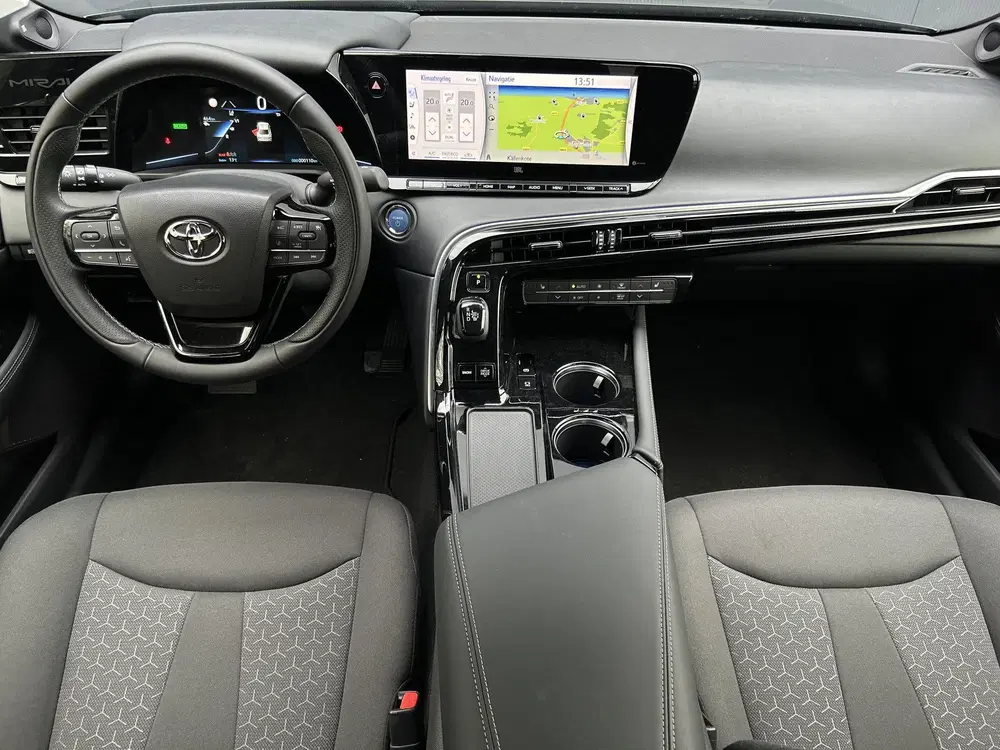Toyota Mirai WATERSTOF H2 DYNAMIC JBL AUDIO APPLE CARPL uit 2022, foto 4