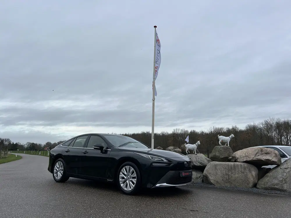 Toyota Mirai WATERSTOF H2 DYNAMIC JBL AUDIO APPLE CARPL uit 2022, foto 6
