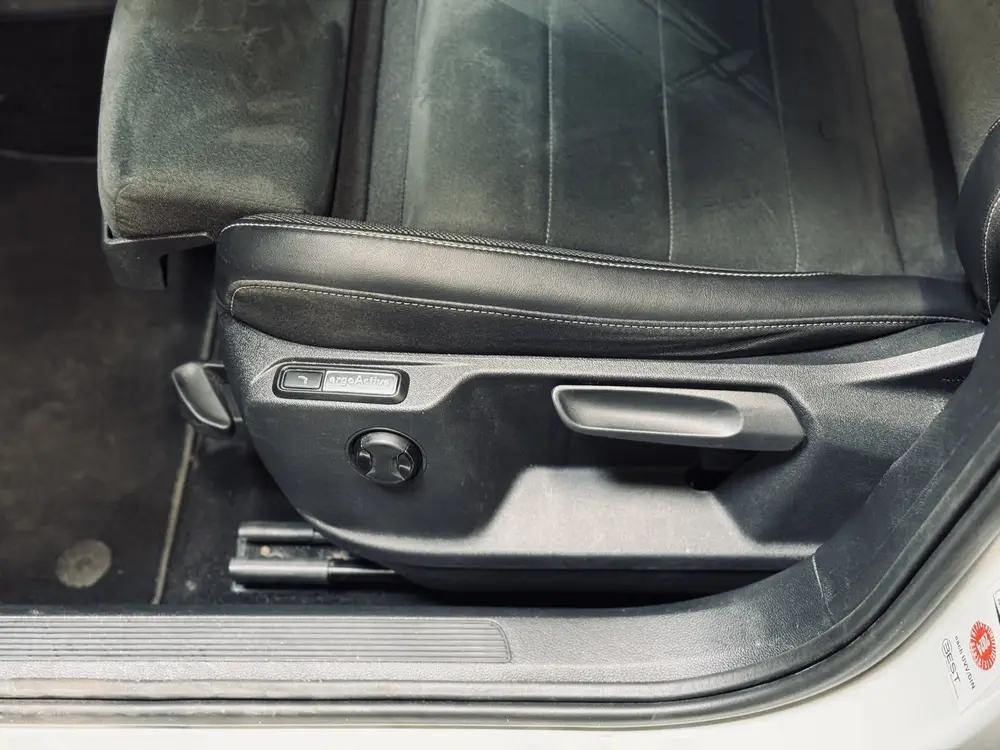 Volkswagen T-Roc 1.5 TSI DSG Style | Massage | IQ | Beats | uit 2022, foto 12