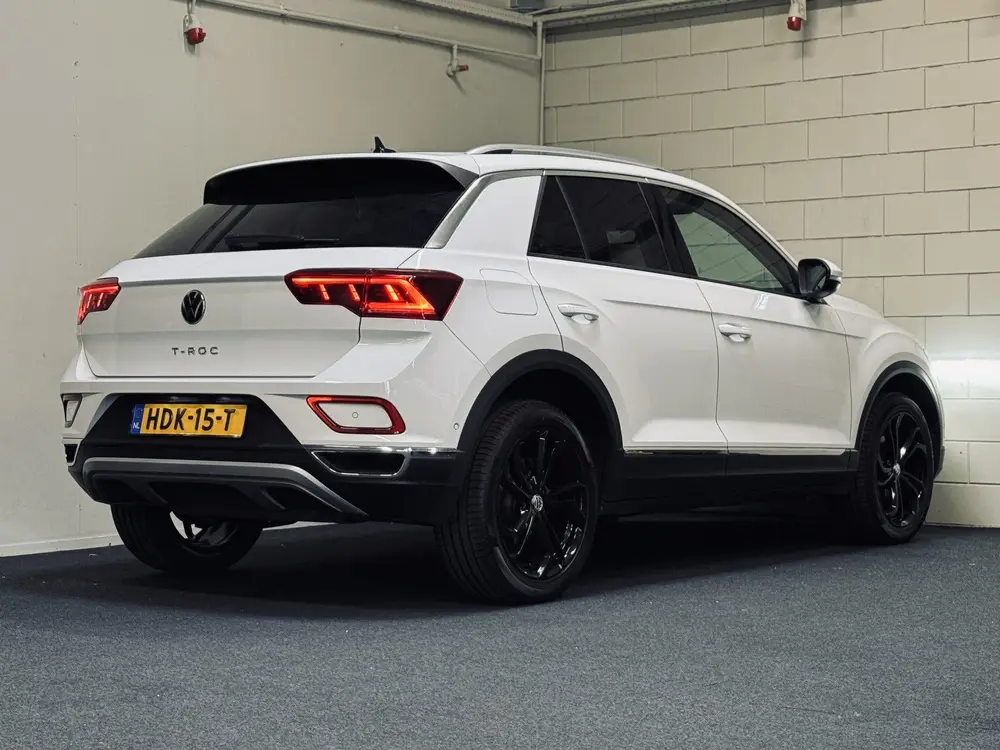 Volkswagen T-Roc 1.5 TSI DSG Style | Massage | IQ | Beats | uit 2022, foto 2
